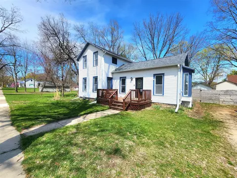 224 Union, Plainwell, MI 49080 photo 4