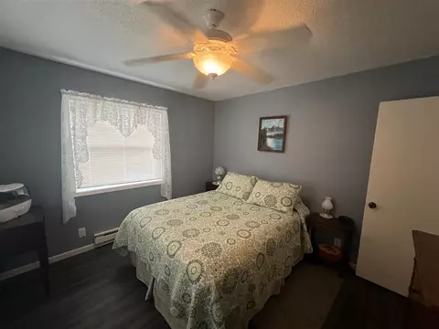 Bedroom - 1515 E Beechwood, White Cloud, MI 49349 photo 6 of 7