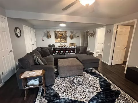 Living - 1515 E Beechwood, White Cloud, MI 49349 photo 4 of 9