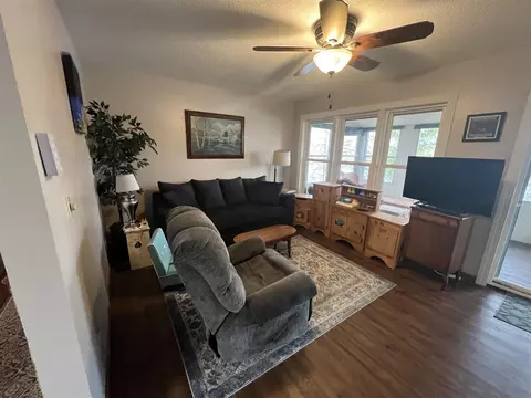 Living - 1515 E Beechwood, White Cloud, MI 49349 photo 2 of 9
