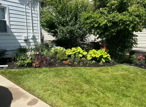 Exterior - 25519 Gibraltar, Flat Rock, MI 48134 photo 12 of 12