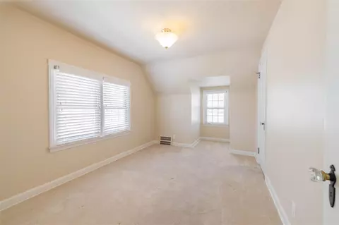 Bedroom - 25519 Gibraltar, Flat Rock, MI 48134 photo 3 of 6