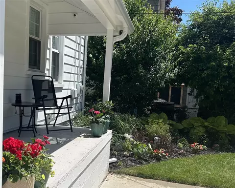 Exterior - 25519 Gibraltar, Flat Rock, MI 48134 photo 9 of 12