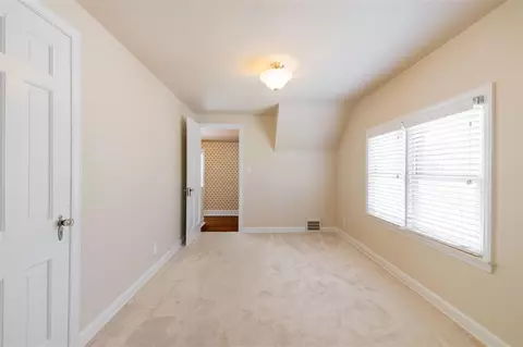 Bedroom - 25519 Gibraltar, Flat Rock, MI 48134 photo 4 of 6
