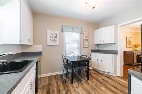 Kitchen - 25519 Gibraltar, Flat Rock, MI 48134 photo 2 of 3