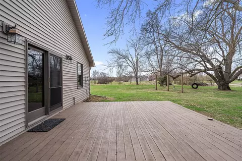 Exterior - 9363 E Michigan, Jackson, MI 49201 photo 5 of 17