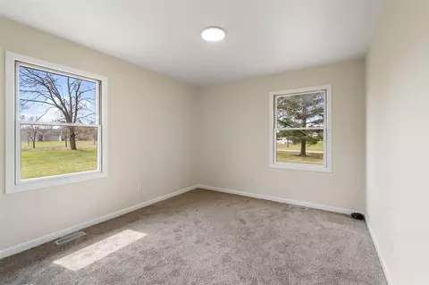 Bedroom - 9363 E Michigan, Jackson, MI 49201 photo 5 of 6
