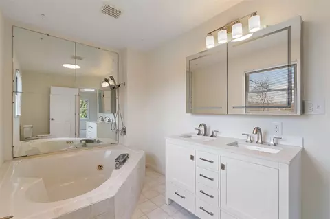 Bath - 9363 E Michigan, Jackson, MI 49201 photo 1 of 6