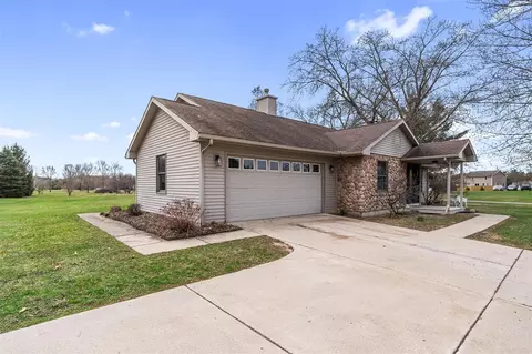 Exterior - 9363 E Michigan, Jackson, MI 49201 photo 2 of 17