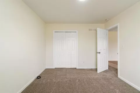 Bedroom - 9363 E Michigan, Jackson, MI 49201 photo 4 of 6