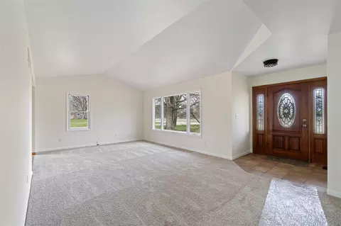 Living - 9363 E Michigan, Jackson, MI 49201 photo 1 of 5
