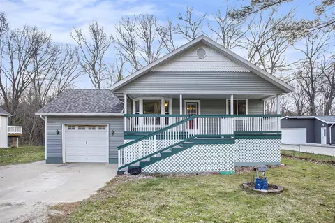 755 Edgecreek, Wayland, MI 49348