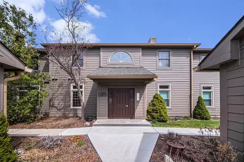2066 Bent Trl, Ann Arbor, MI 48108