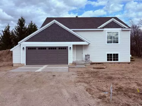 276 S Hall, Grant, MI 49327