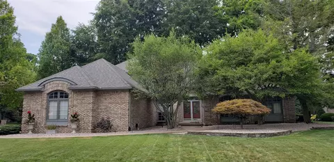 50397 Hunters Crk, Shelby Township, MI 48317