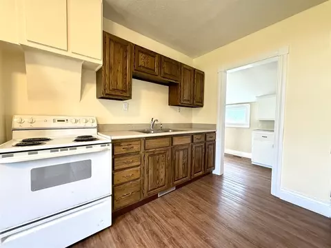 711 Williams, Belding, MI 48809 photo 6