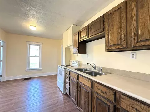 711 Williams, Belding, MI 48809 photo 8