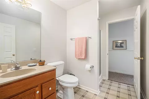 Bath - 284 Riverview, Douglas, MI 49406 photo 7 of 7