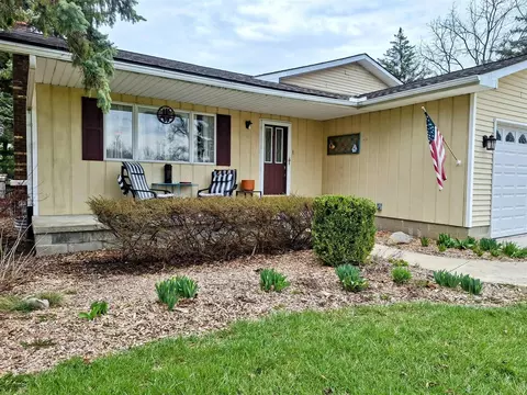 Exterior - 8785 Warner, Saline, MI 48176 photo 2 of 4