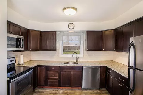 Kitchen - 3091 Hendee, Jackson, MI 49201 photo 1 of 2