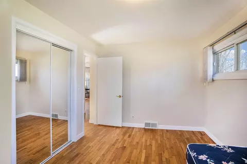 Bedroom - 3091 Hendee, Jackson, MI 49201 photo 1 of 3