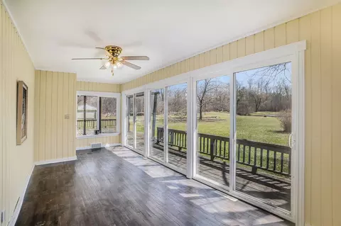 Exterior - 3091 Hendee, Jackson, MI 49201 photo 4 of 11
