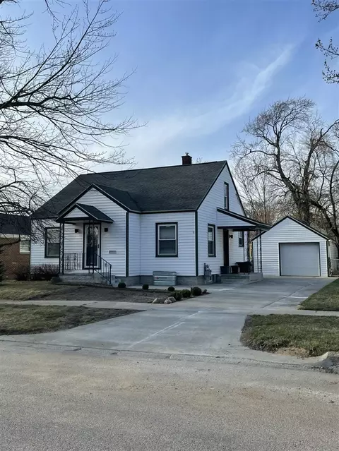 1104 W Larch, Muskegon, MI 49441