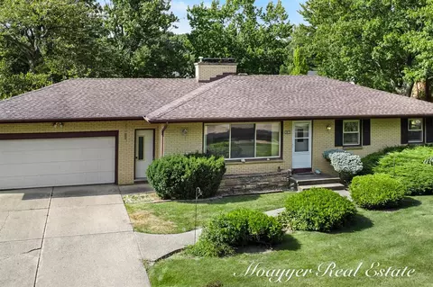 3851 Kirkshire, Grand Rapids, MI 49508