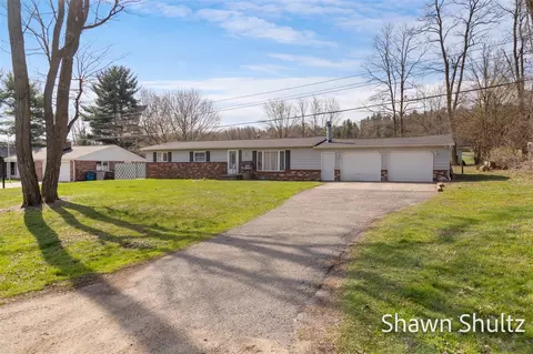 Exterior - 2715 W B, Plainwell, MI 49080 photo 2 of 6