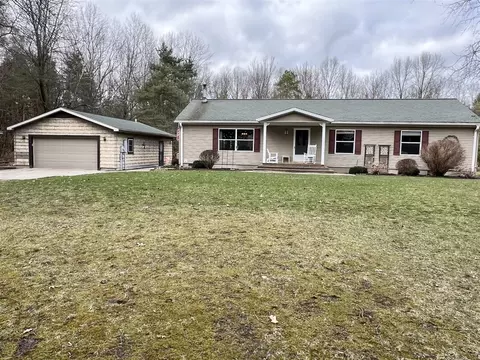 190 W Treml, Free Soil, MI 49411