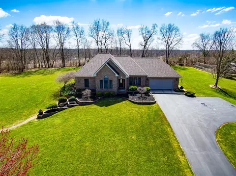 18475 Elizabeth Way, Chelsea, MI 48118