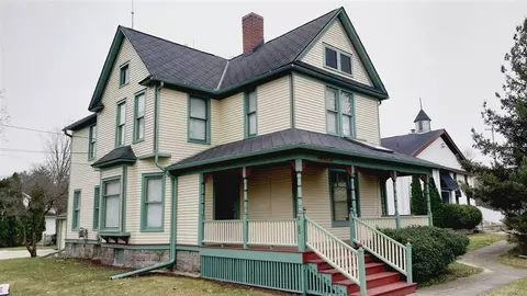 3605 Portage, Kalamazoo, MI 49001