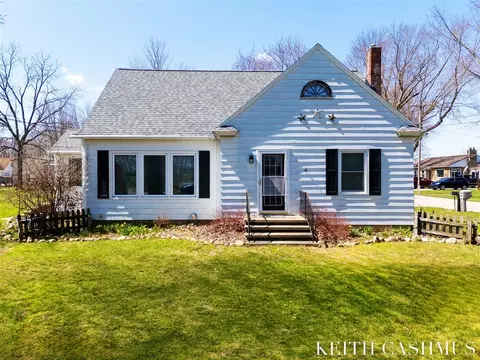 607 Jefferson, Hopkins, MI 49328