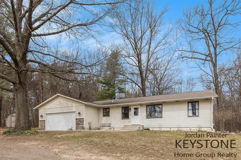 8361 18 Mile, Cedar Springs, MI 49319