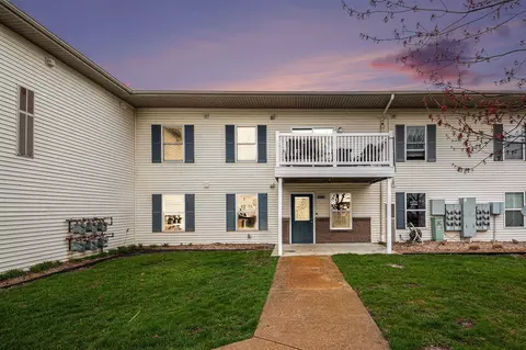5668 E Town #6, Hudsonville, MI 49426