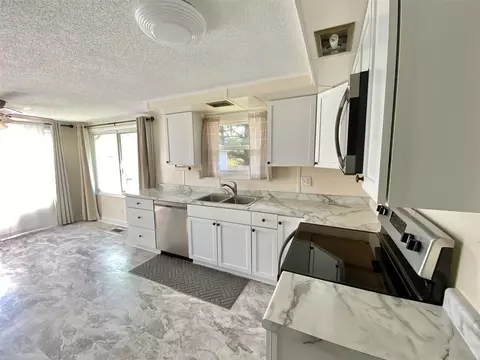 Kitchen - 2726 Clark, Jackson, MI 49202 photo 4 of 10