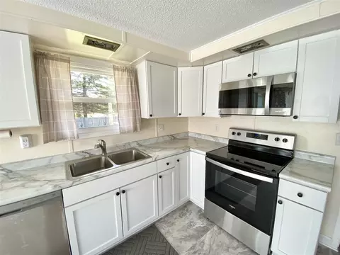 Kitchen - 2726 Clark, Jackson, MI 49202 photo 8 of 10