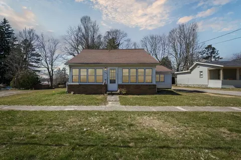 123 New, Stanton, MI 48888
