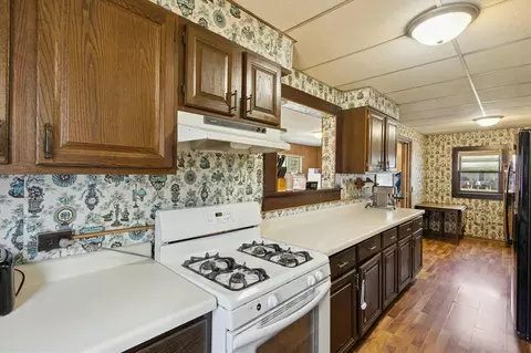 Kitchen - 123 New, Stanton, MI 48888 photo 2 of 6