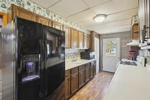 Kitchen - 123 New, Stanton, MI 48888 photo 1 of 6