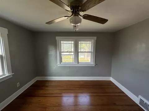 Bedroom - 603 7th, Jackson, MI 49203 photo 4 of 5