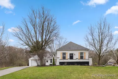 6338 Ivanrest, Byron Center, MI 49315