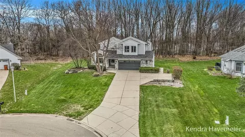 6363 Los Altos, Rockford, MI 49341