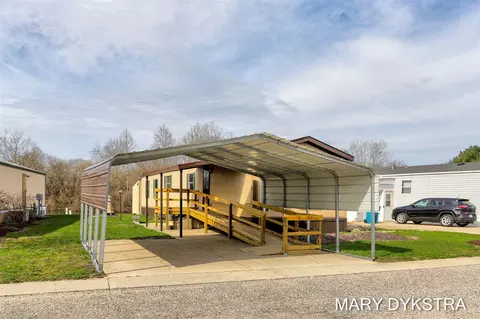 8916 Lindy, Holland, MI 49423
