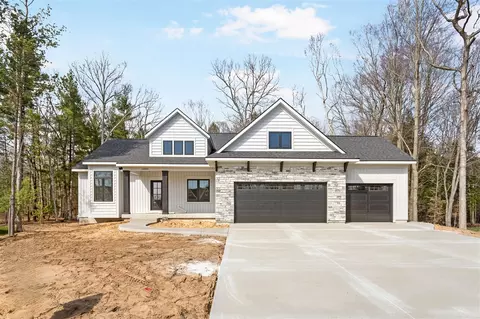 13085 Boulderway, Grand Haven, MI 49417