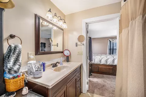 Bath - 56899 Abbey, Three Rivers, MI 49093 photo 3 of 4