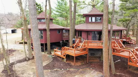 9233 W Silver Lk, Mears, MI 49436