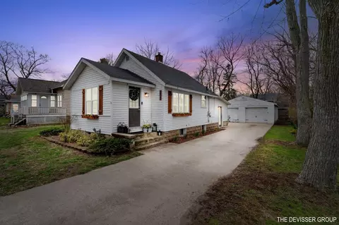 203 E 38th, Holland, MI 49423