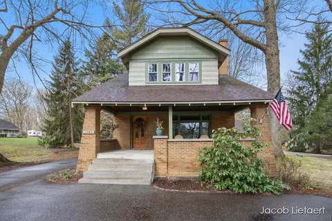 1085 Oakleigh, Grand Rapids, MI 49504