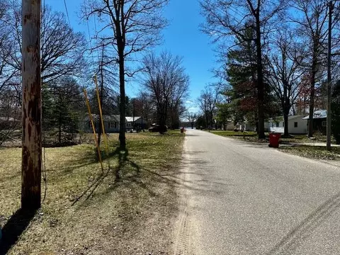 854 S Mcclelland, White Cloud, MI 49349 photo 21
